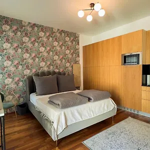 https://apt-triangle-city-center.vienna-besthotels.com